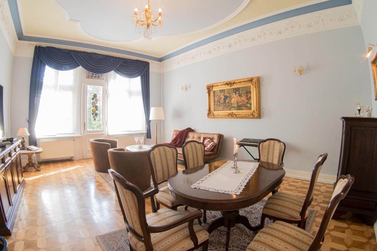 Schlosshotel Zum Markgrafen 크베들린부르크 외부 사진