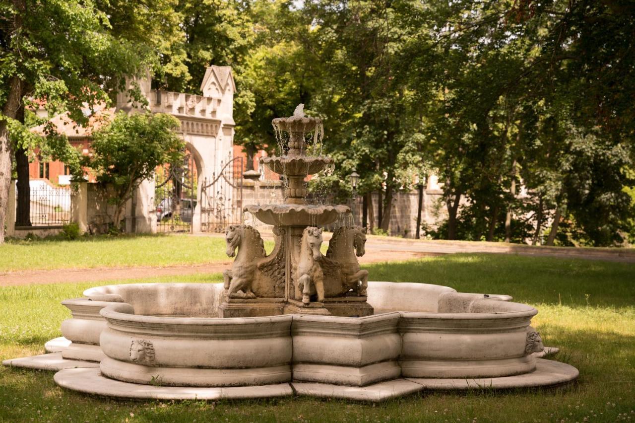 Schlosshotel Zum Markgrafen 크베들린부르크 외부 사진