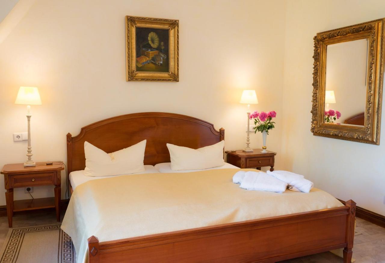 Schlosshotel Zum Markgrafen 크베들린부르크 외부 사진